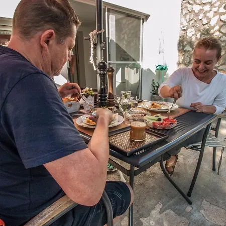 Otium בית הארחה סילבה