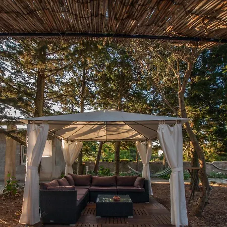 בית הארחה Otium 4*