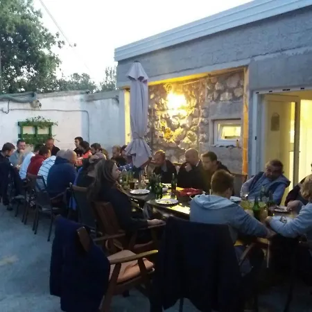 בית הארחה Otium