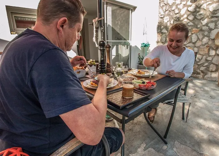 Otium Πανσιόν Silba